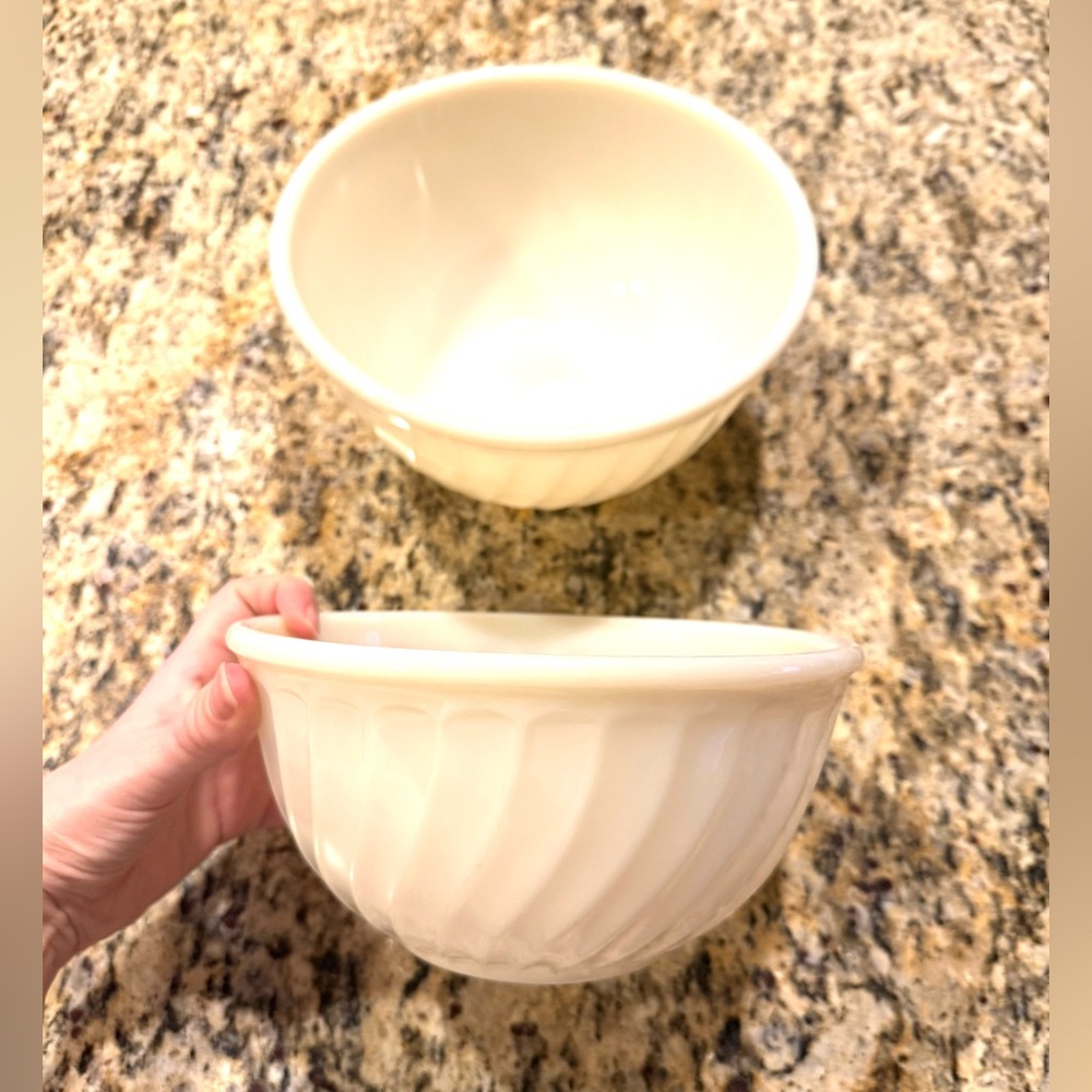 Fire King Cream Nesting Bowl Set - Picture 5 of 7